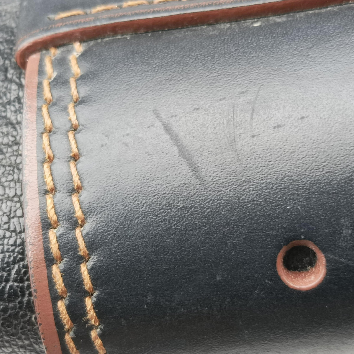 Pre-owned Miu Miu Miu Lady Black Leather  shoulderbag | stylenewstar