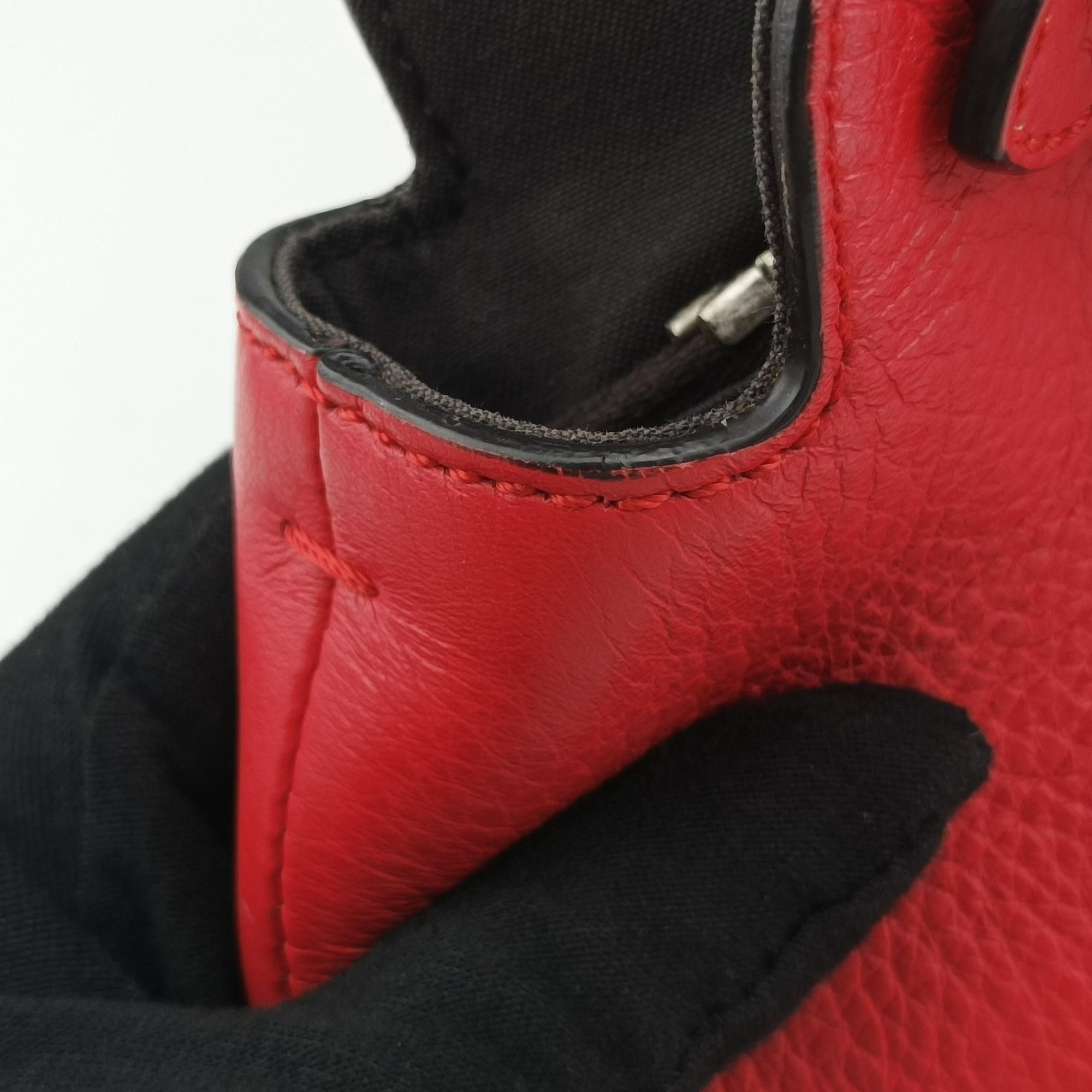 Pre-owned Fendi Small By The Way Red Leather 8BL124 shoulderbag | stylenewstar