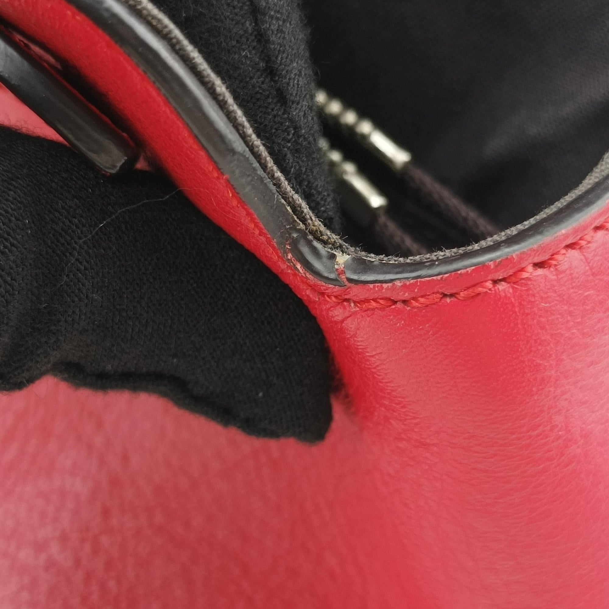 Pre-owned Fendi Small By The Way Red Leather 8BL124 shoulderbag | stylenewstar