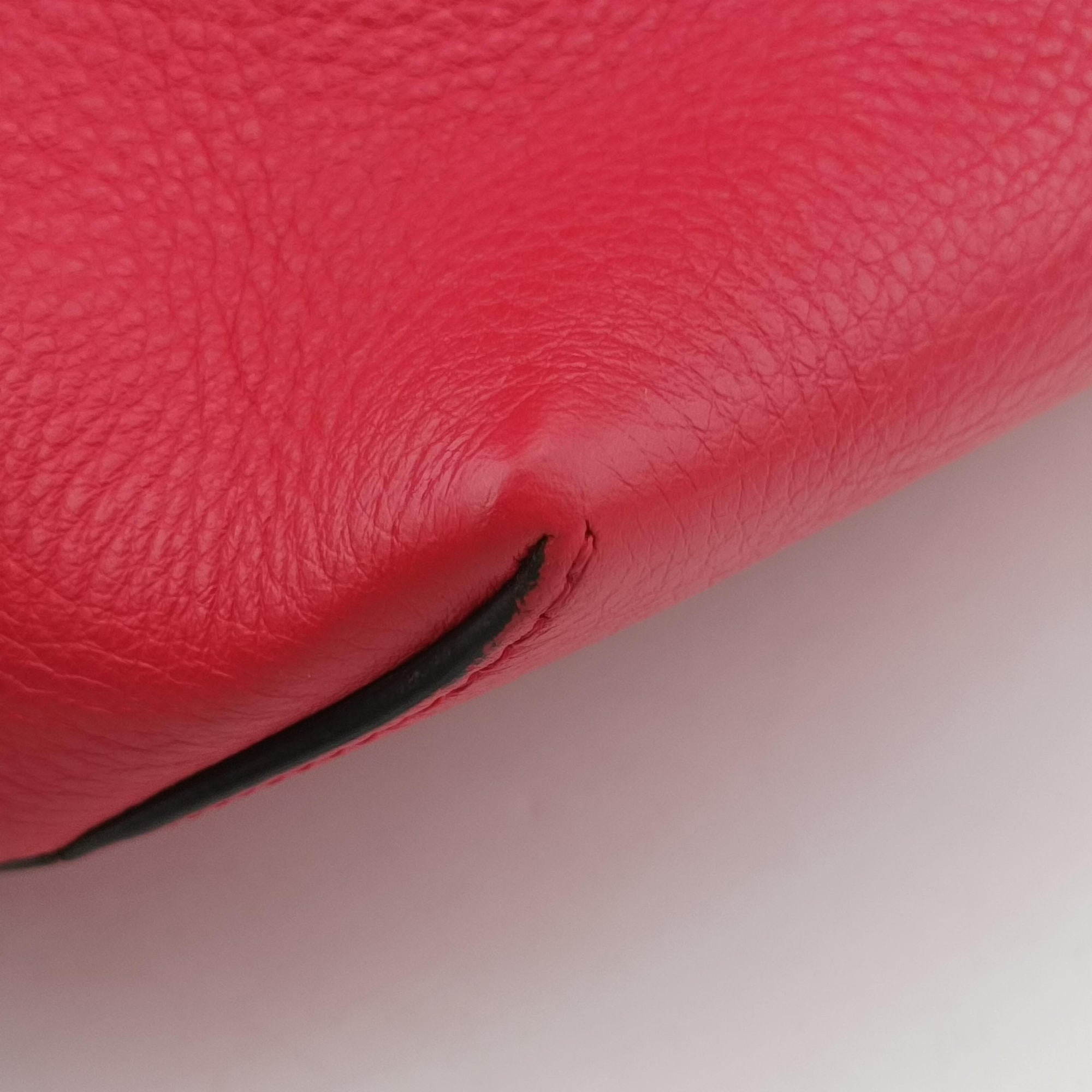 Pre-owned Fendi Small By The Way Red Leather 8BL124 shoulderbag | stylenewstar