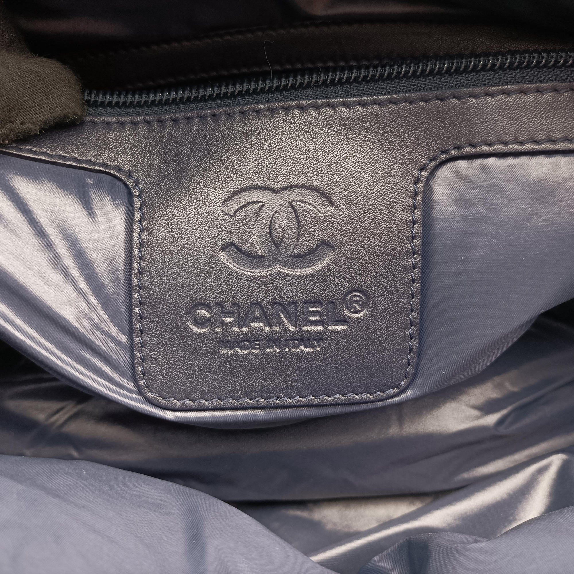 Pre-owned Chanel Coco Cocoon Green nylon A48620 handbag | stylenewstar