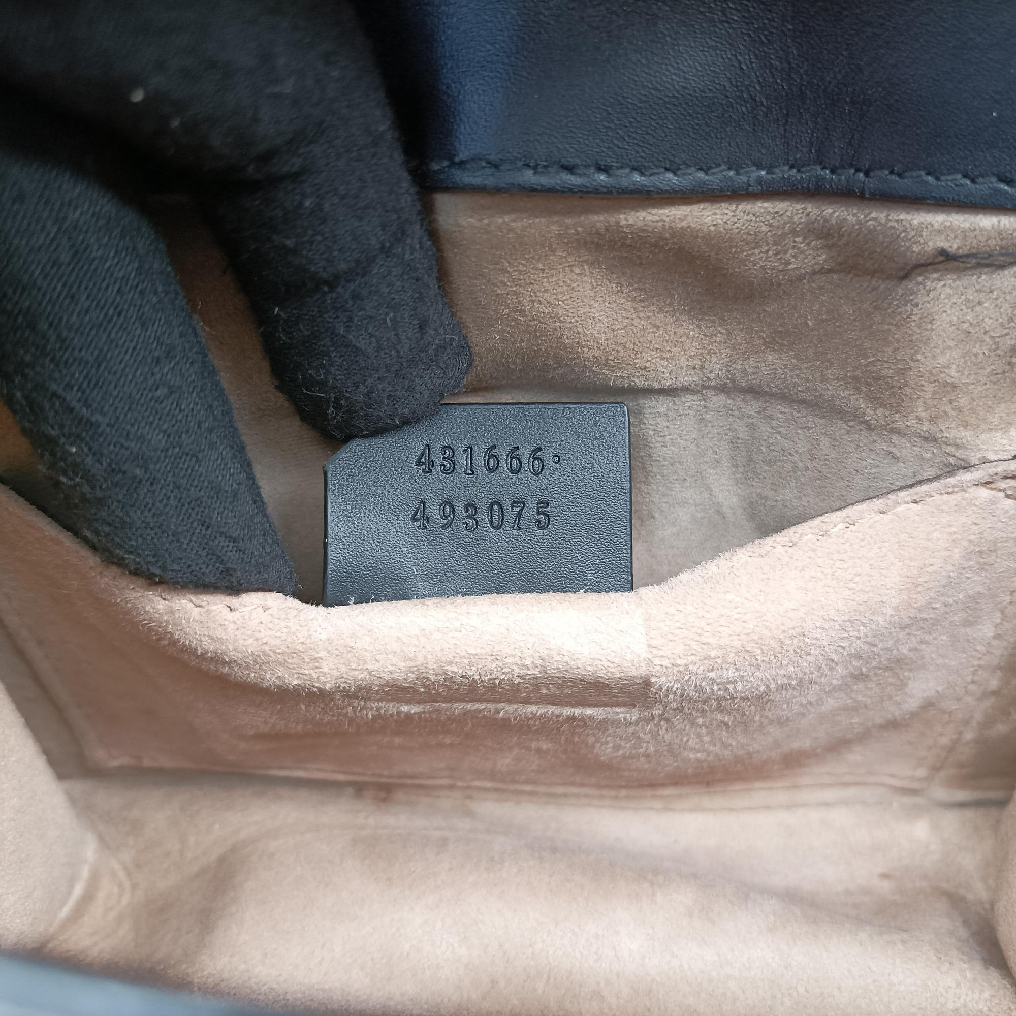 Pre-owned Gucci Sylvie Black×red×Green Leather 431666 handbag | stylenewstar