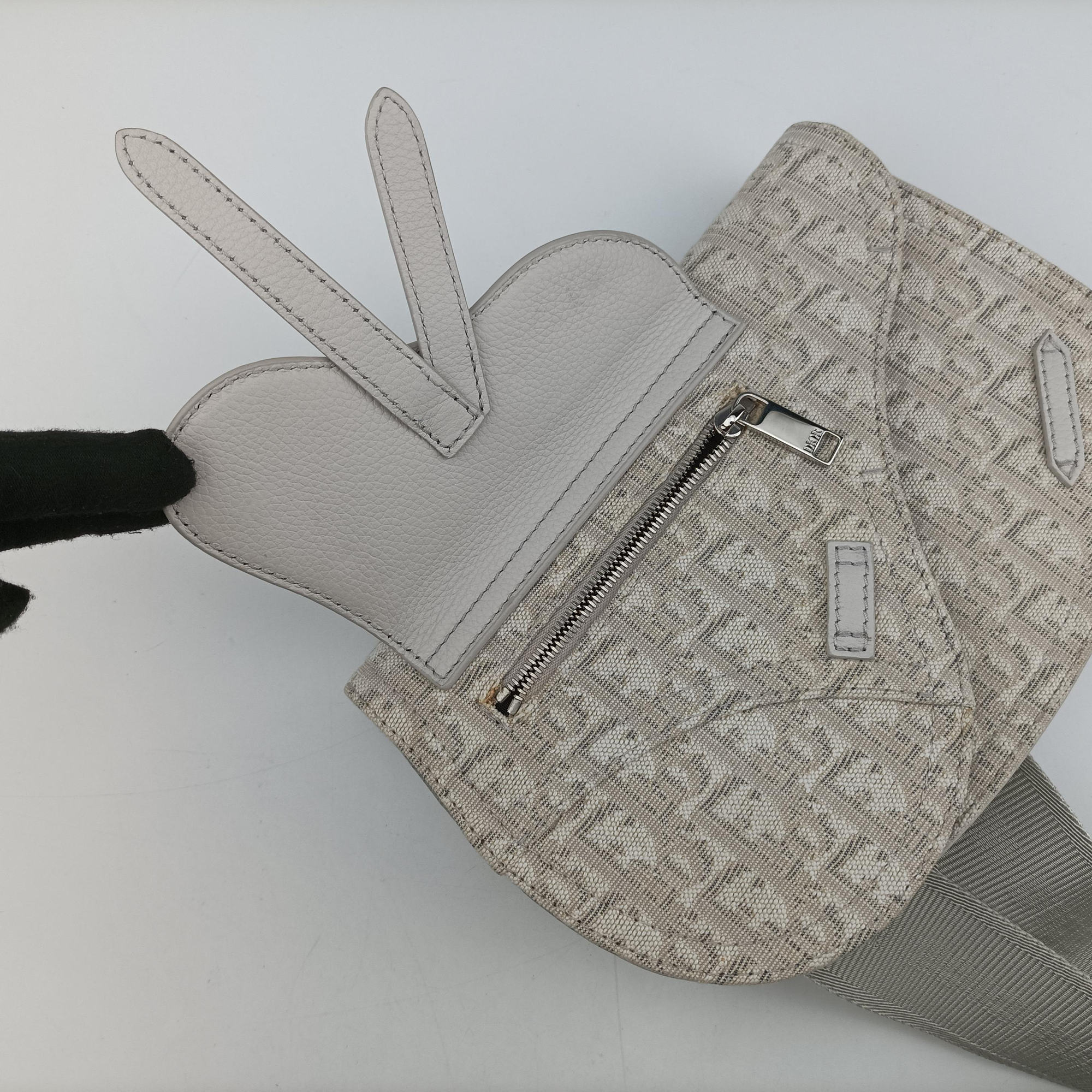 Secondhand Christian Dior Saddle White Jacquard × Leather  bum bag/waist bag | stylenewstar