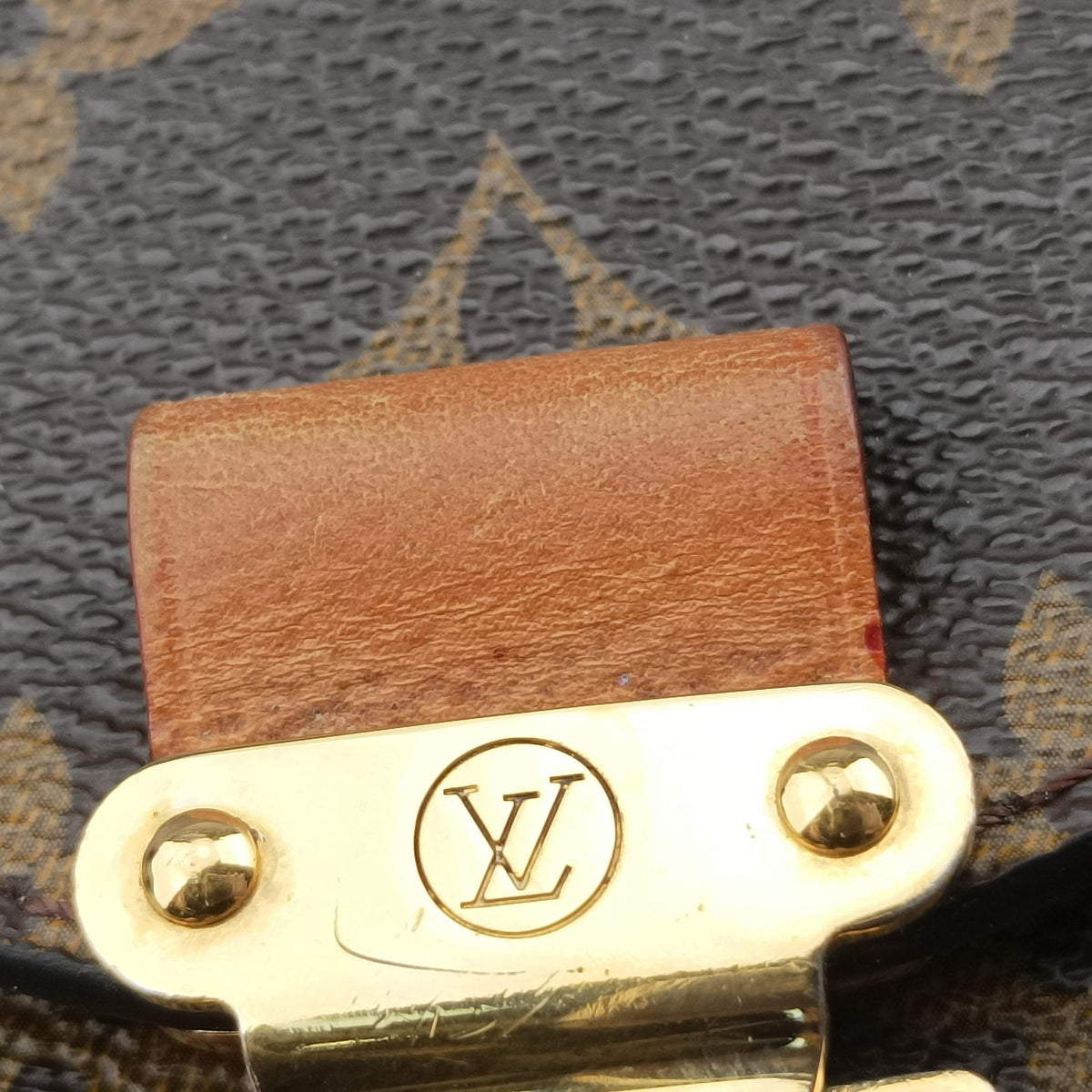 Secondhand Louis Vuitton Pochette Metis MM Brown Monogram Canvas M44875 shoulderbag | stylenewstar
