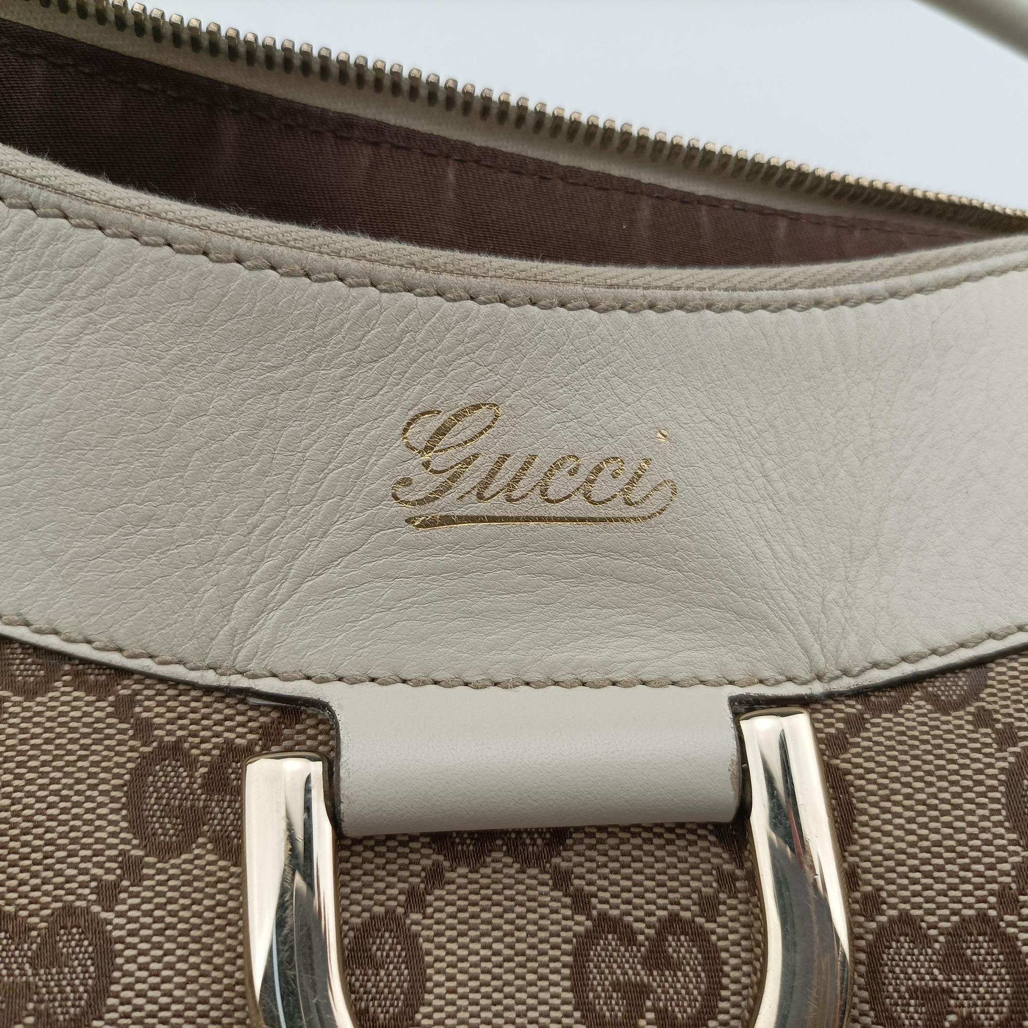 Pre-owned Gucci Abbey D-ring Hobo Beige×White canvas×leather 189833 handbag | stylenewstar