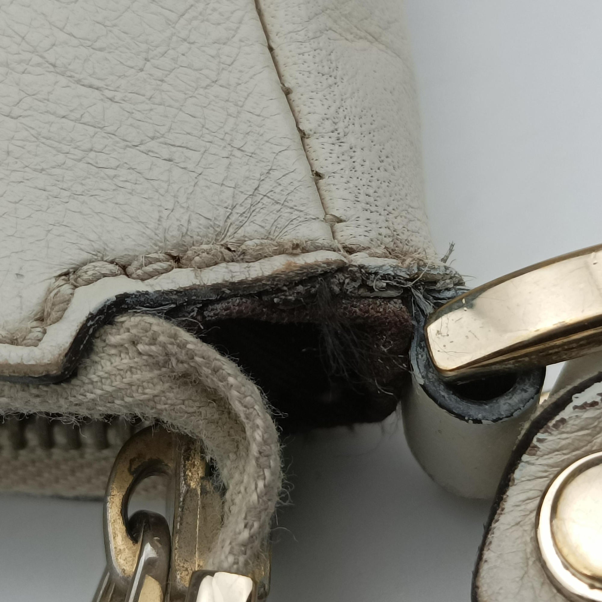 Pre-owned Gucci Abbey D-ring Hobo Beige×White canvas×leather 189833 handbag | stylenewstar