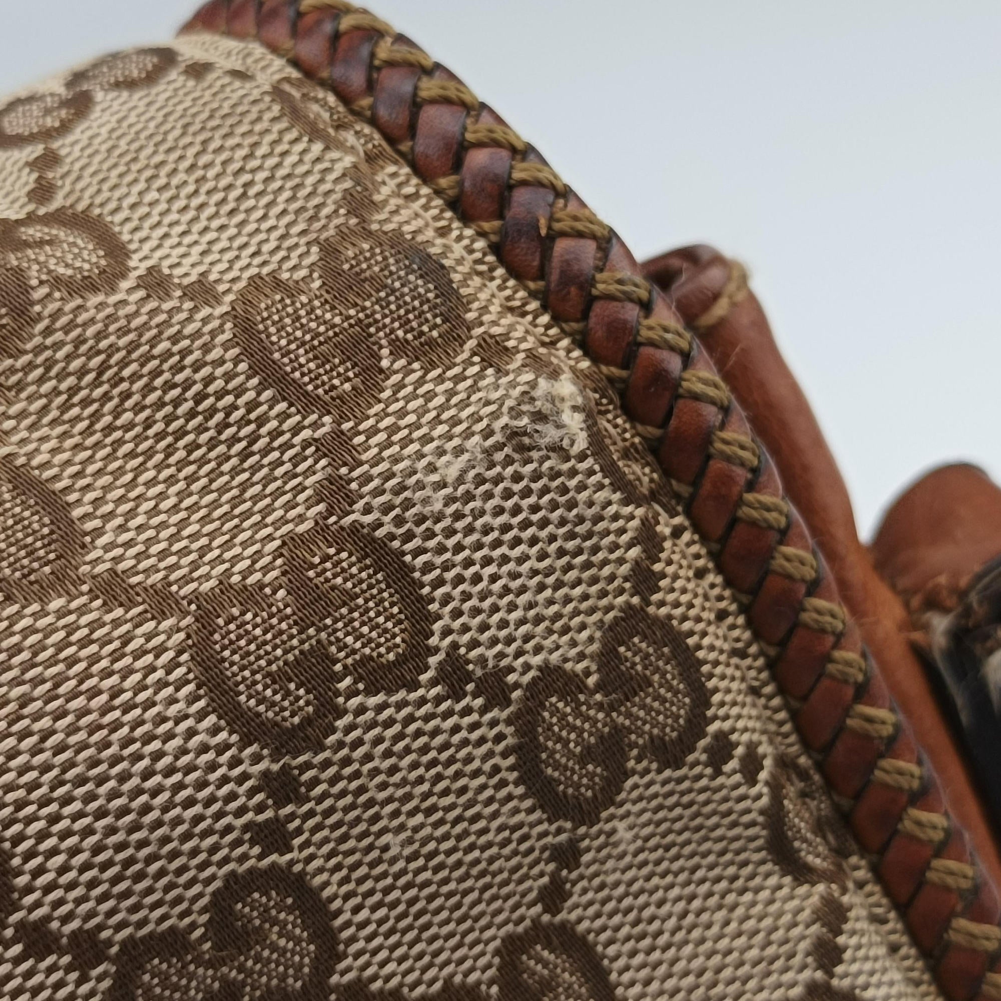 Pre-owned Gucci Marrakech Messenger Beige x Brown canvas x Leather 257024 shoulderbag | stylenewstar