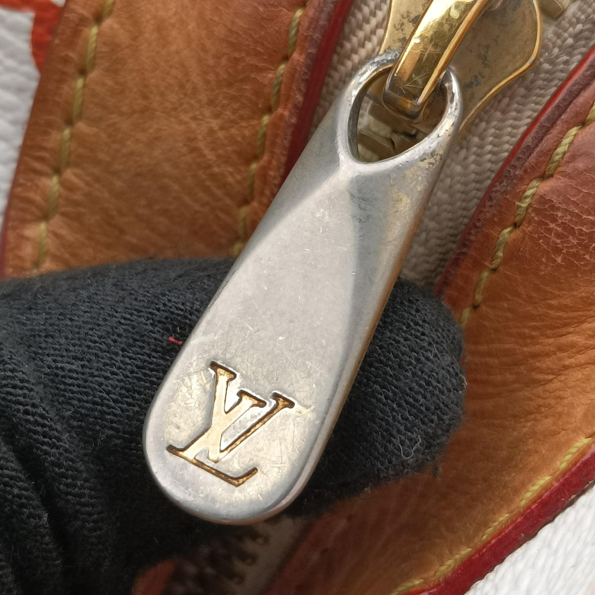 Pre-owned Louis Vuitton CLAUDIA white Monogram Multicolor M40193 shoulderbag | stylenewstar