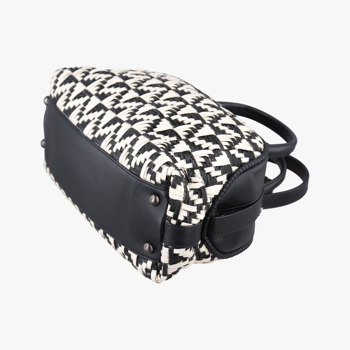 Vintage Chanel CC Woven Bowling White x Black Leather A93123 handbag | stylenewstar