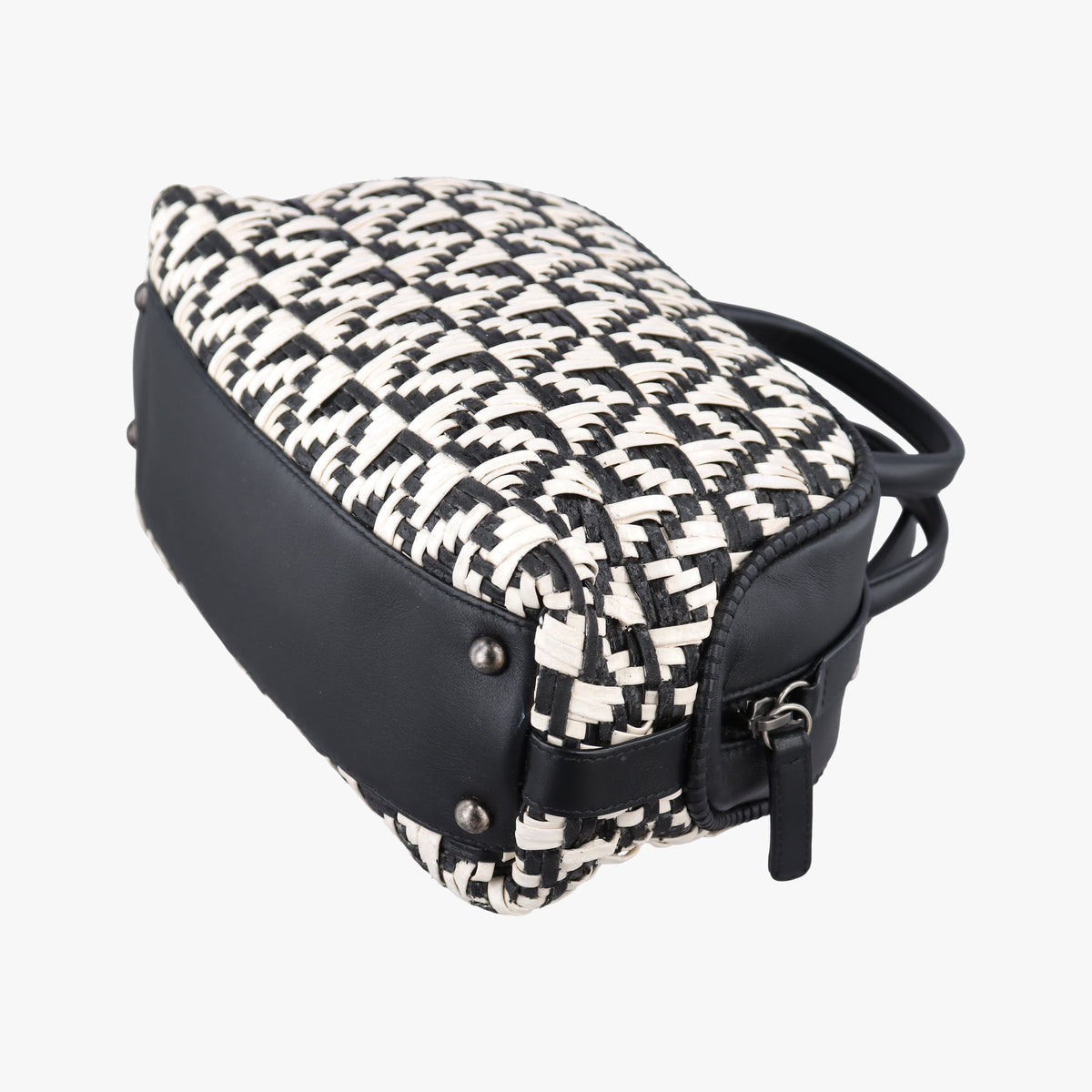 Vintage Chanel CC Woven Bowling White x Black Leather A93123 handbag | stylenewstar
