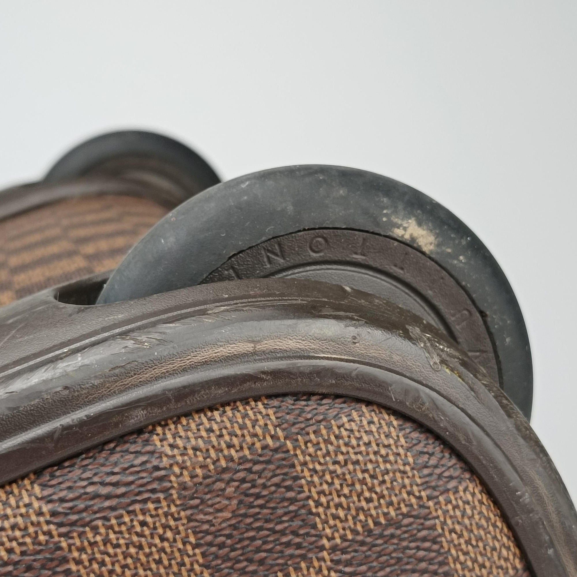 Pre-owned Louis Vuitton Eole 50 Damier Ebene Damier Canvas N23205 suitcase | stylenewstar