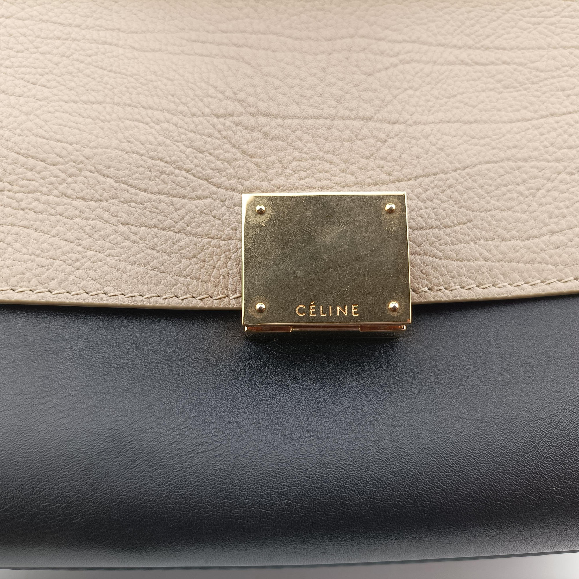 Pre-owned Celine Trapeze Beige×black×blue Suede × leather  shoulderbag | stylenewstar