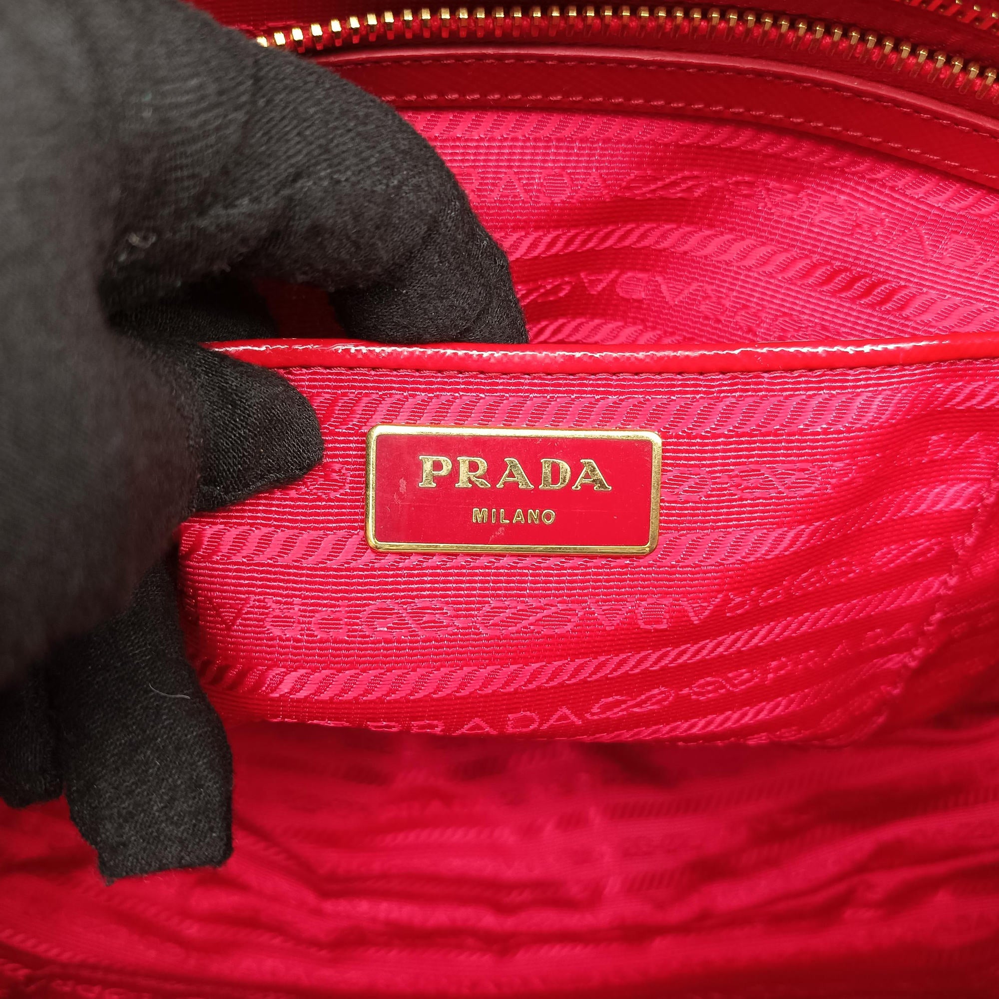 Pre-owned Prada Galleria Red SAFFIANO Patent BN1801 shoulderbag | stylenewstar