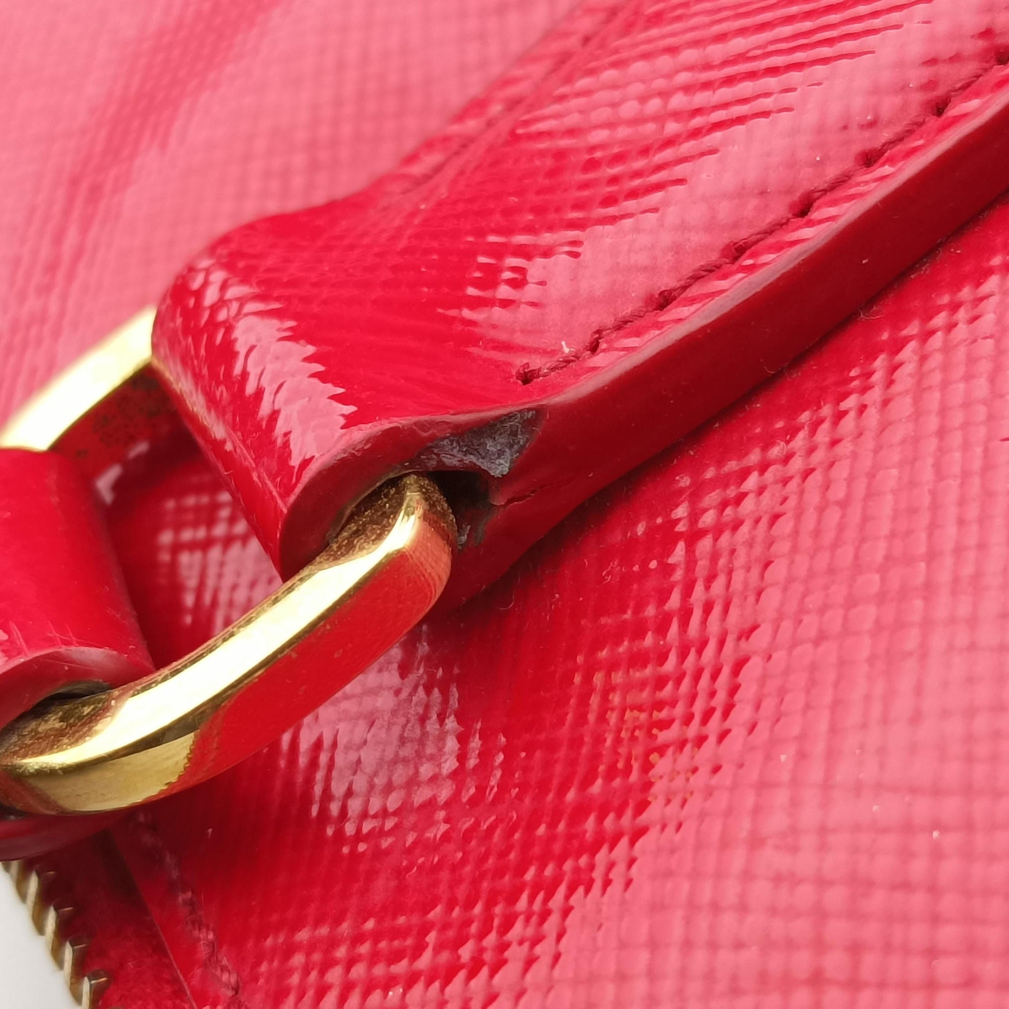 Pre-owned Prada Galleria Red SAFFIANO Patent BN1801 shoulderbag | stylenewstar
