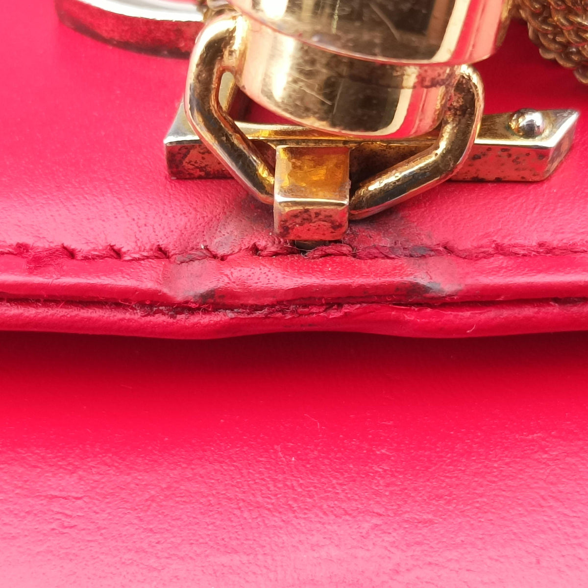 Pre-owned Yves Saint Laurent KATE Red Leather 354119 shoulderbag | stylenewstar
