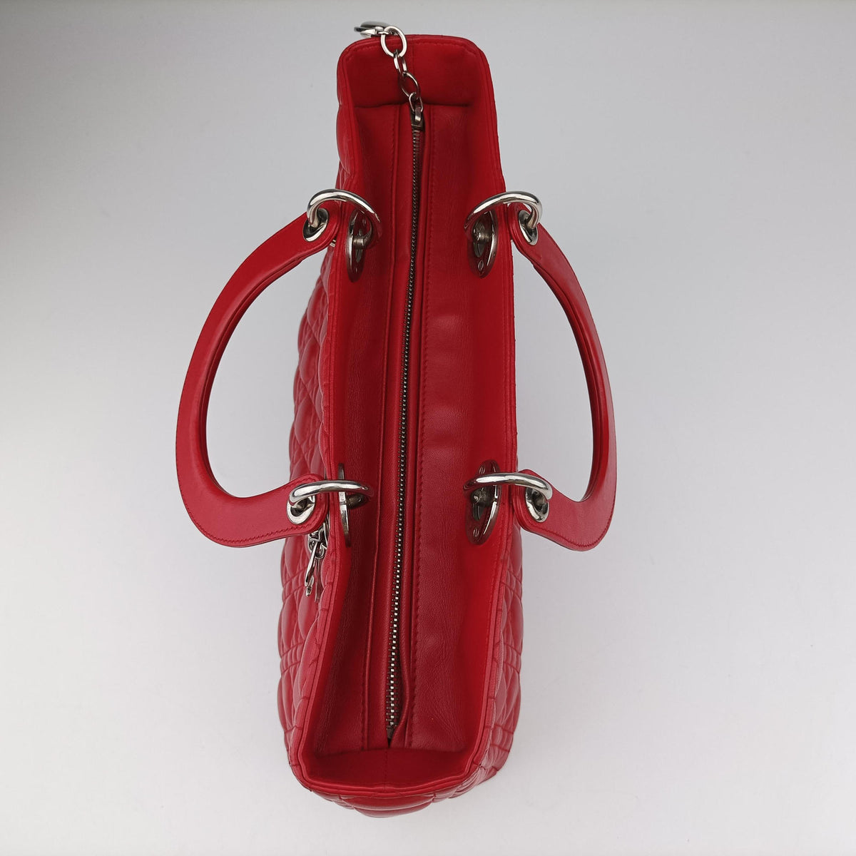 Pre-owned Christian Dior Lady Dior Red lambskin  handbag | stylenewstar
