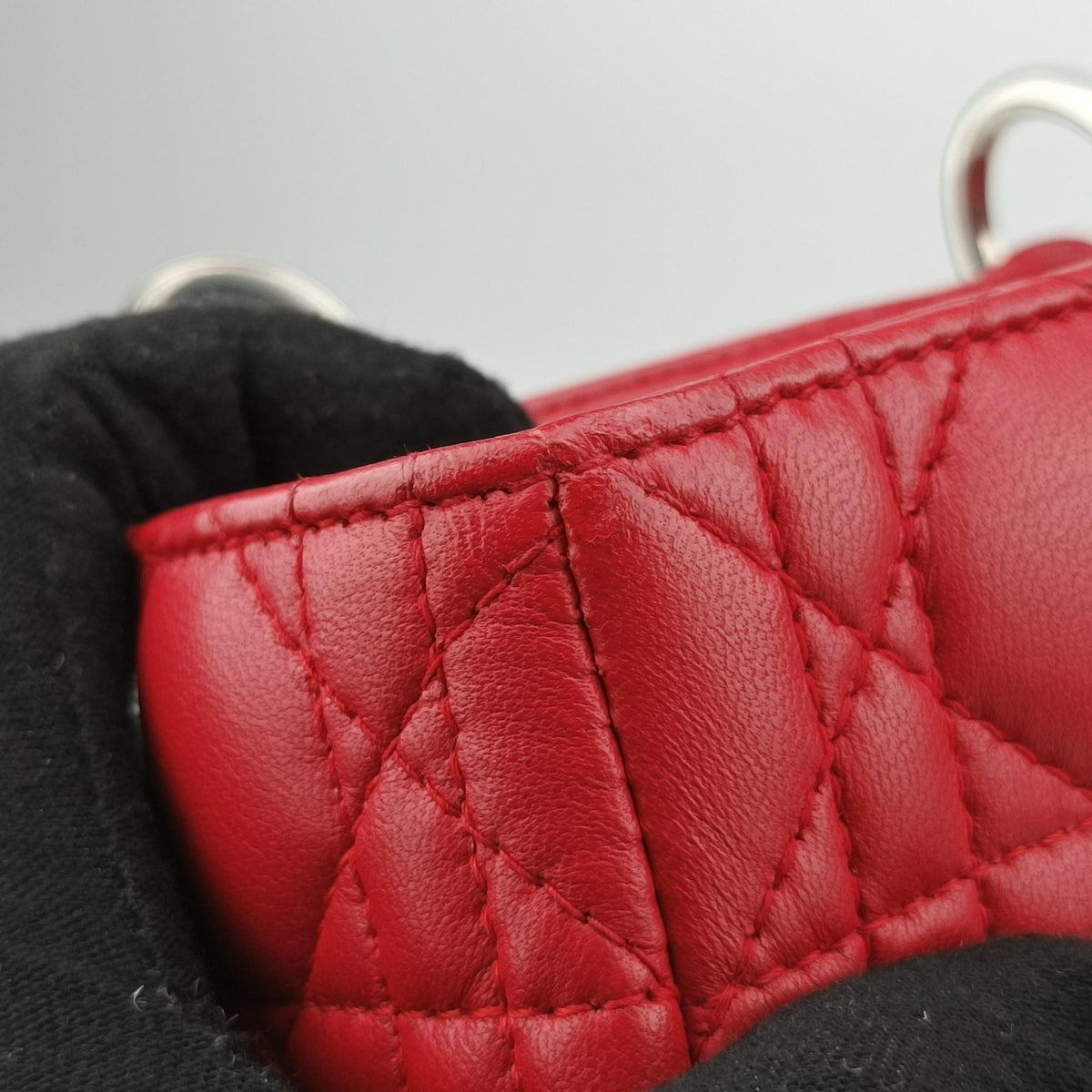 Pre-owned Christian Dior Lady Dior Red lambskin  handbag | stylenewstar