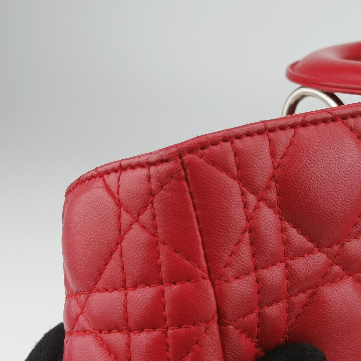 Pre-owned Christian Dior Lady Dior Red lambskin  handbag | stylenewstar