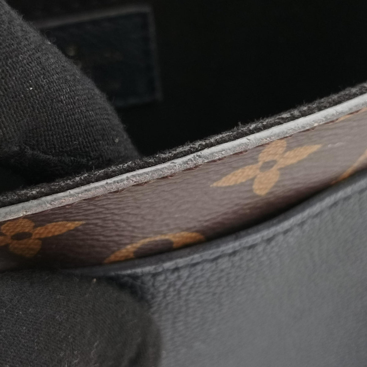 Secondhand Louis Vuitton MARIGNAN brown×black Monogram Canvas×calf leather M44259 shoulderbag | stylenewstar