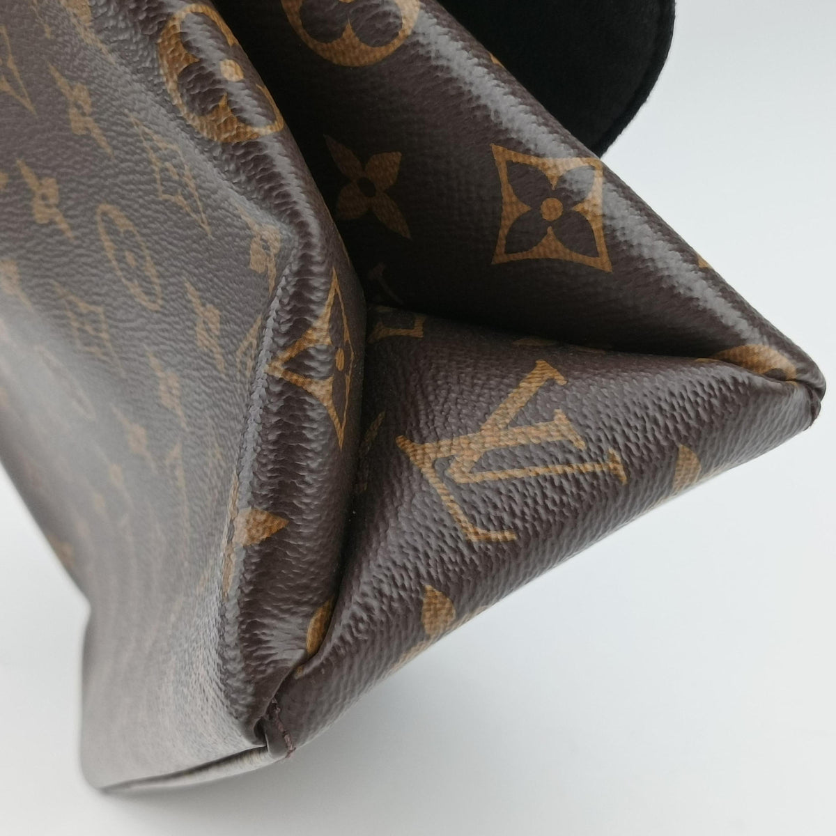 Secondhand Louis Vuitton MARIGNAN brown×black Monogram Canvas×calf leather M44259 shoulderbag | stylenewstar