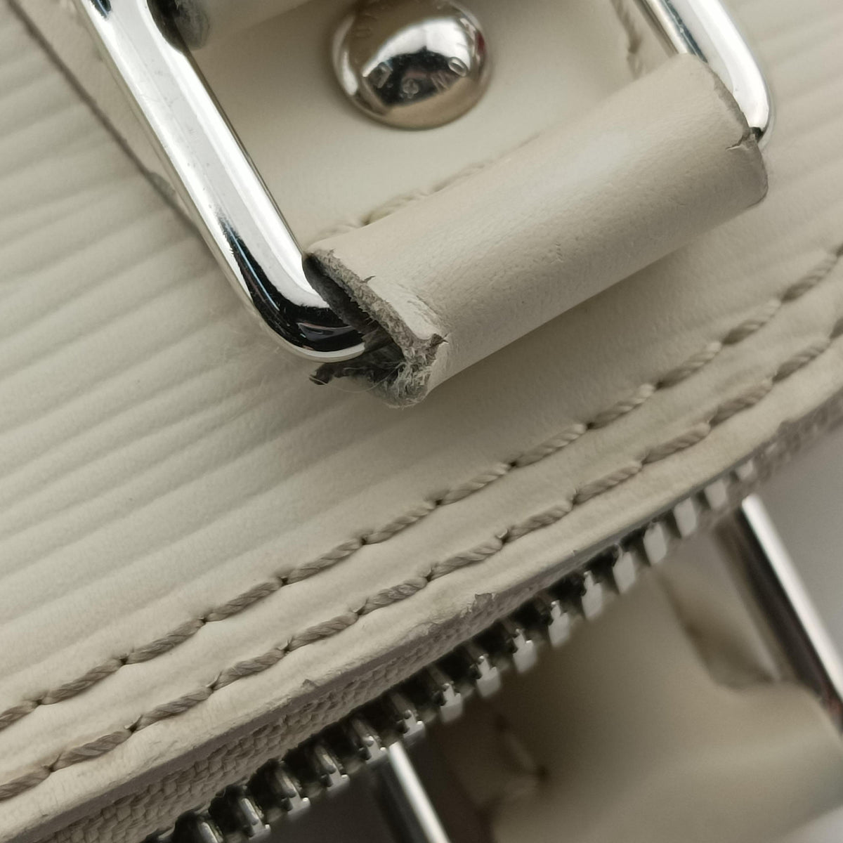Pre-owned Louis Vuitton Alma BB IVOIRE Epi M4085J shoulderbag | stylenewstar