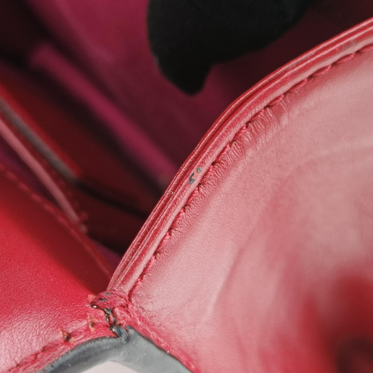 Pre-owned Bvlgari SERPENTI FOREVER Red Leather  shoulderbag | stylenewstar