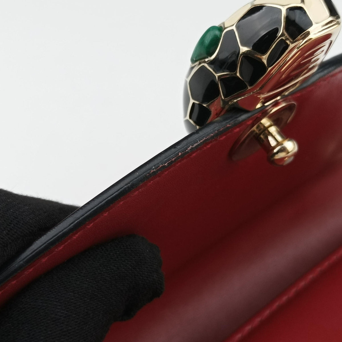 Pre-owned Bvlgari SERPENTI FOREVER Red Leather  shoulderbag | stylenewstar