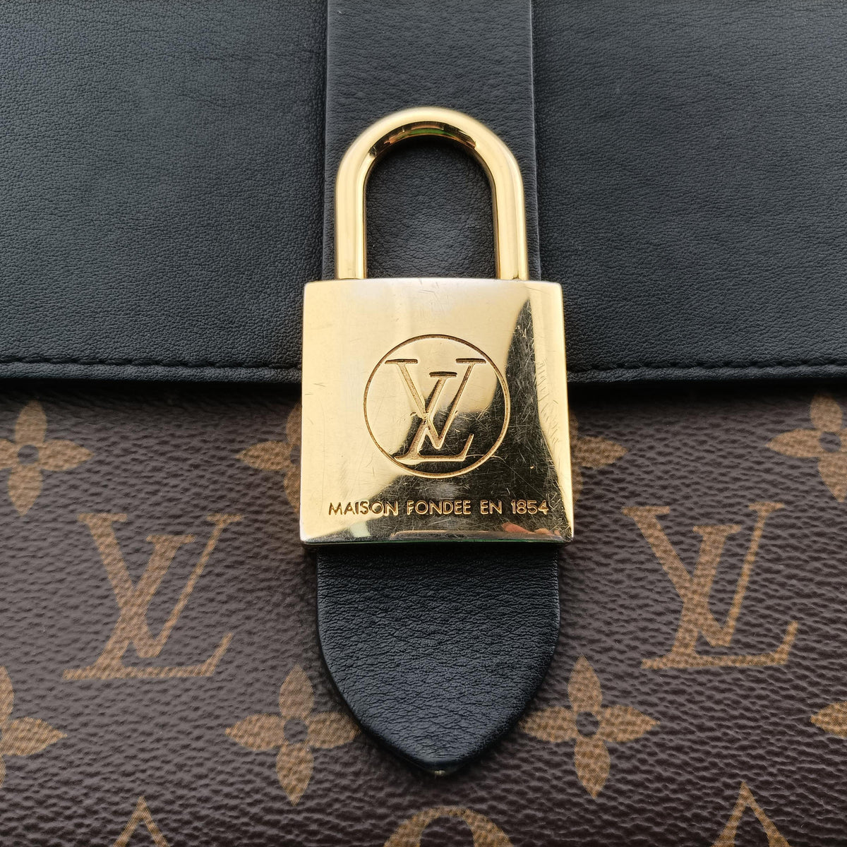 Secondhand Louis Vuitton Rocky BB Brown×black Monogram canvas×calf leather M44797 shoulderbag | stylenewstar