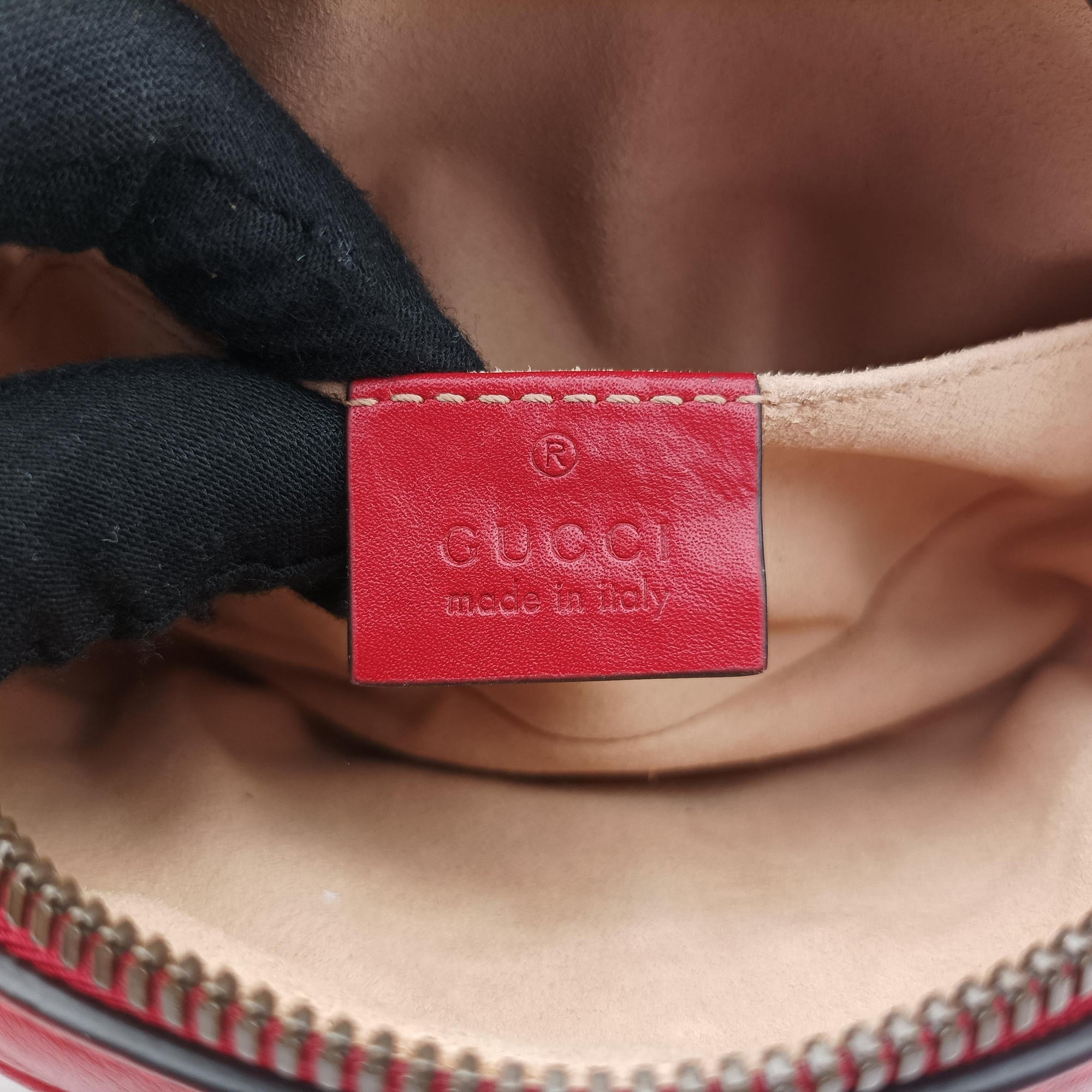 Pre-owned Gucci GG Marmont Red Leather 476434 bum bag/waist bag | stylenewstar