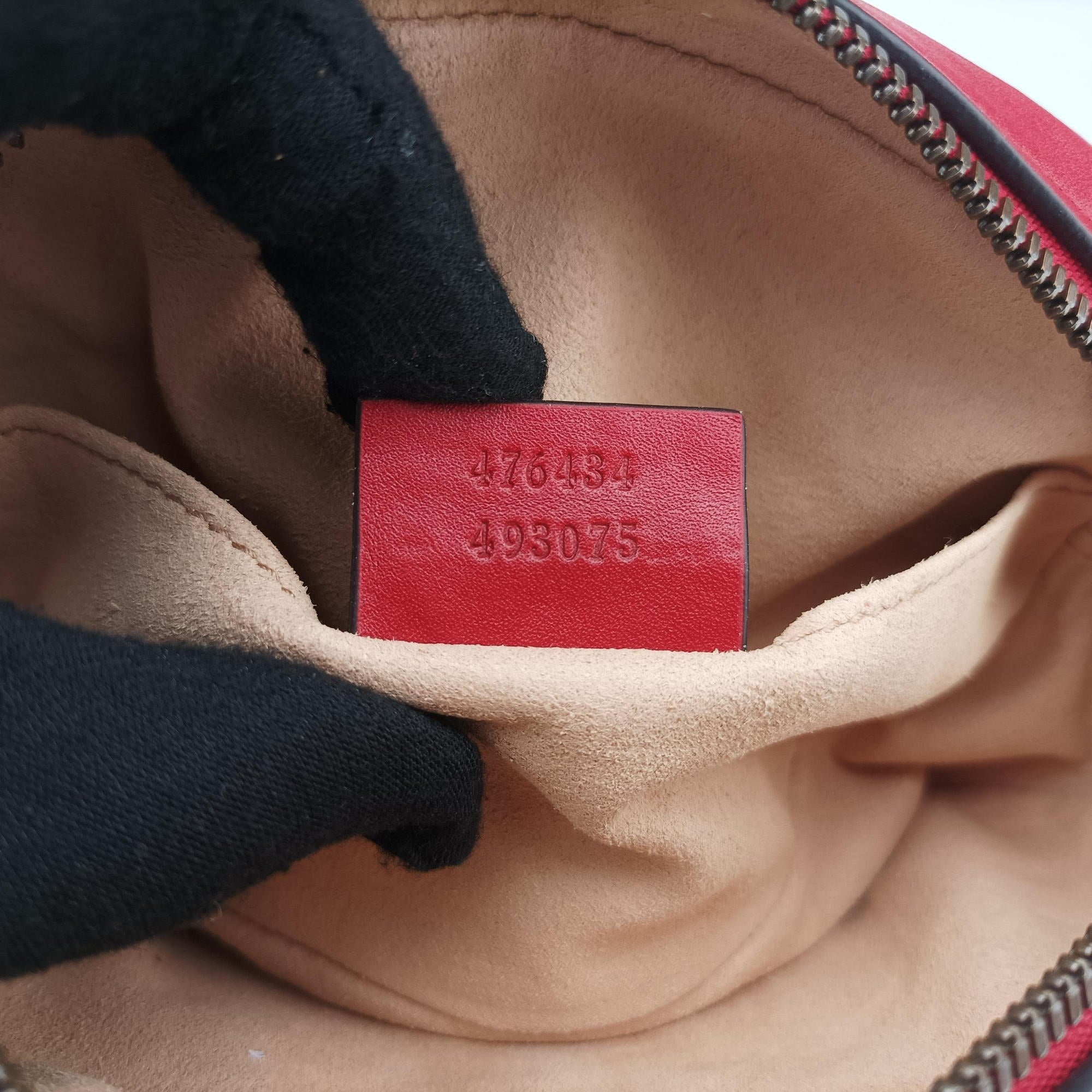 Pre-owned Gucci GG Marmont Red Leather 476434 bum bag/waist bag | stylenewstar