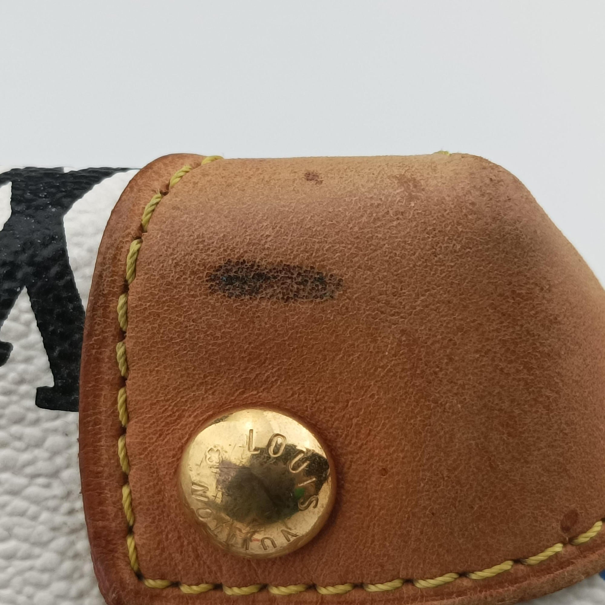 Secondhand Louis Vuitton AUDRA white Monogram Multicolor M40047 handbag | stylenewstar