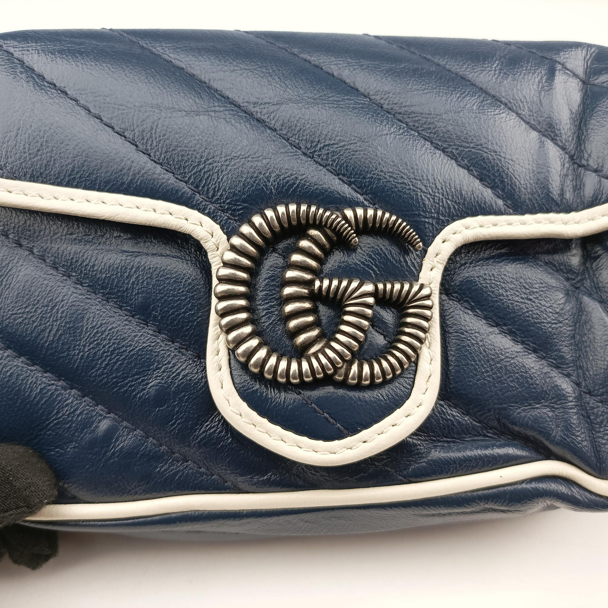 Vintage Gucci GG Marmont White×blue Leather 574969 shoulderbag | stylenewstar
