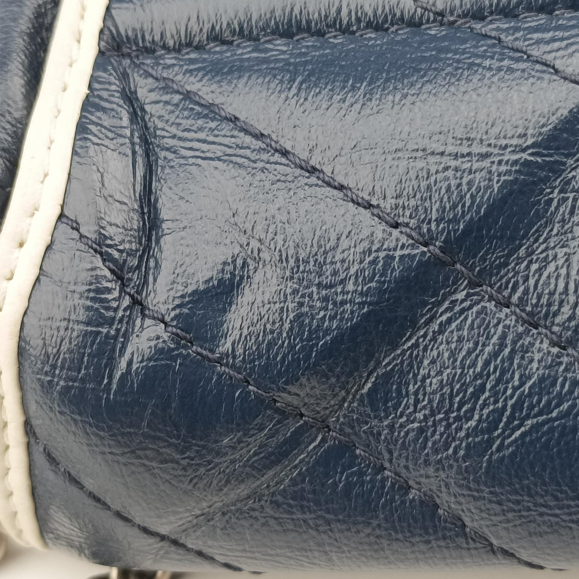 Vintage Gucci GG Marmont White×blue Leather 574969 shoulderbag | stylenewstar