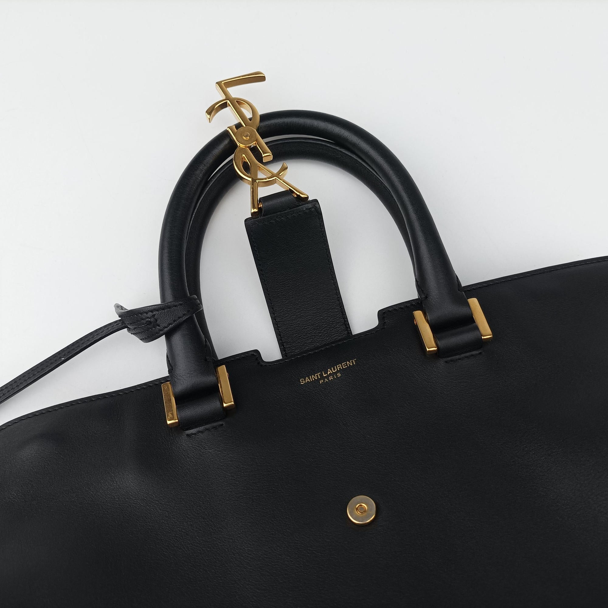 Pre-owned Yves Saint Laurent BABY CABAS Black Leather 394461 shoulderbag | stylenewstar