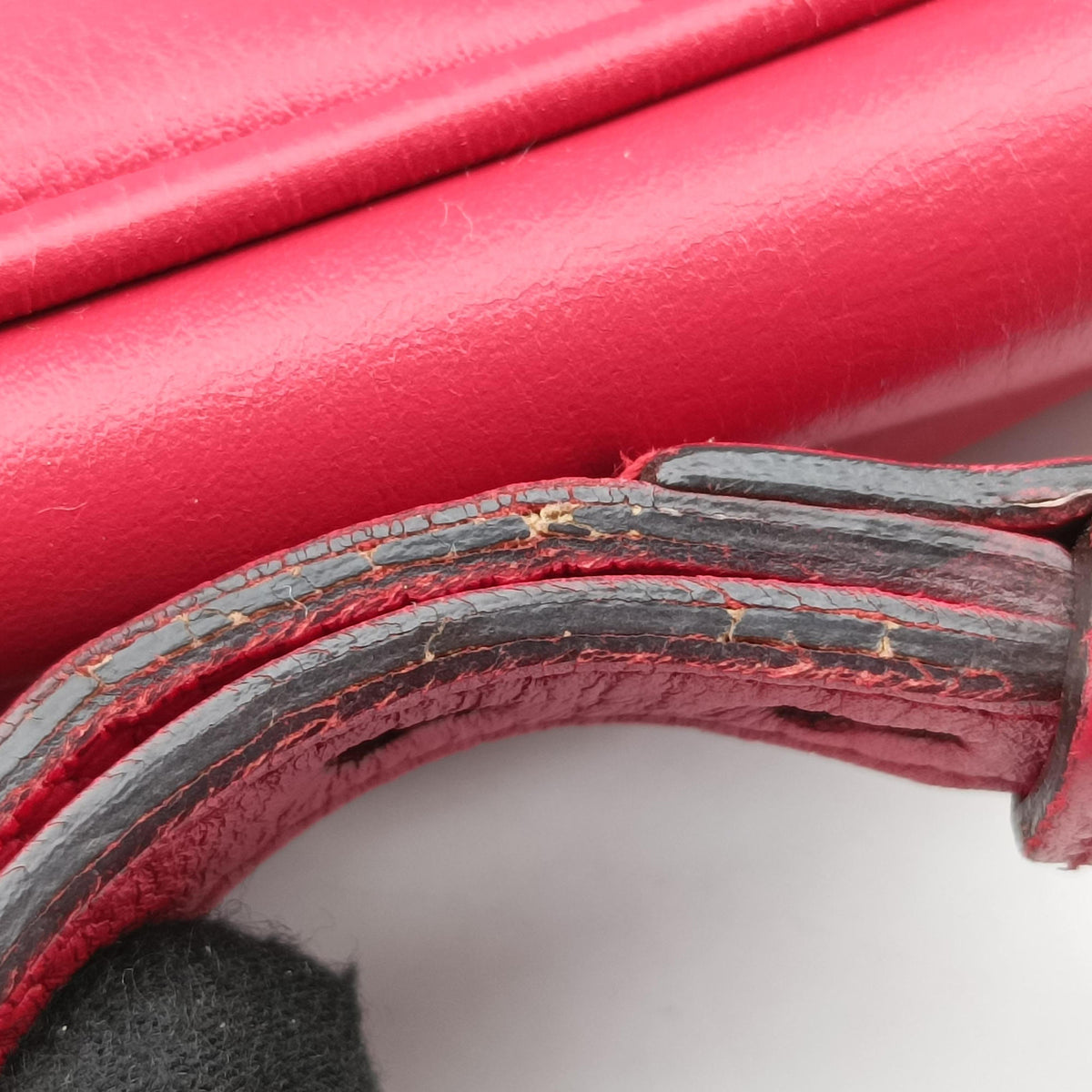 Secondhand Gucci GG Marmont Red Leather 447632 shoulderbag | stylenewstar