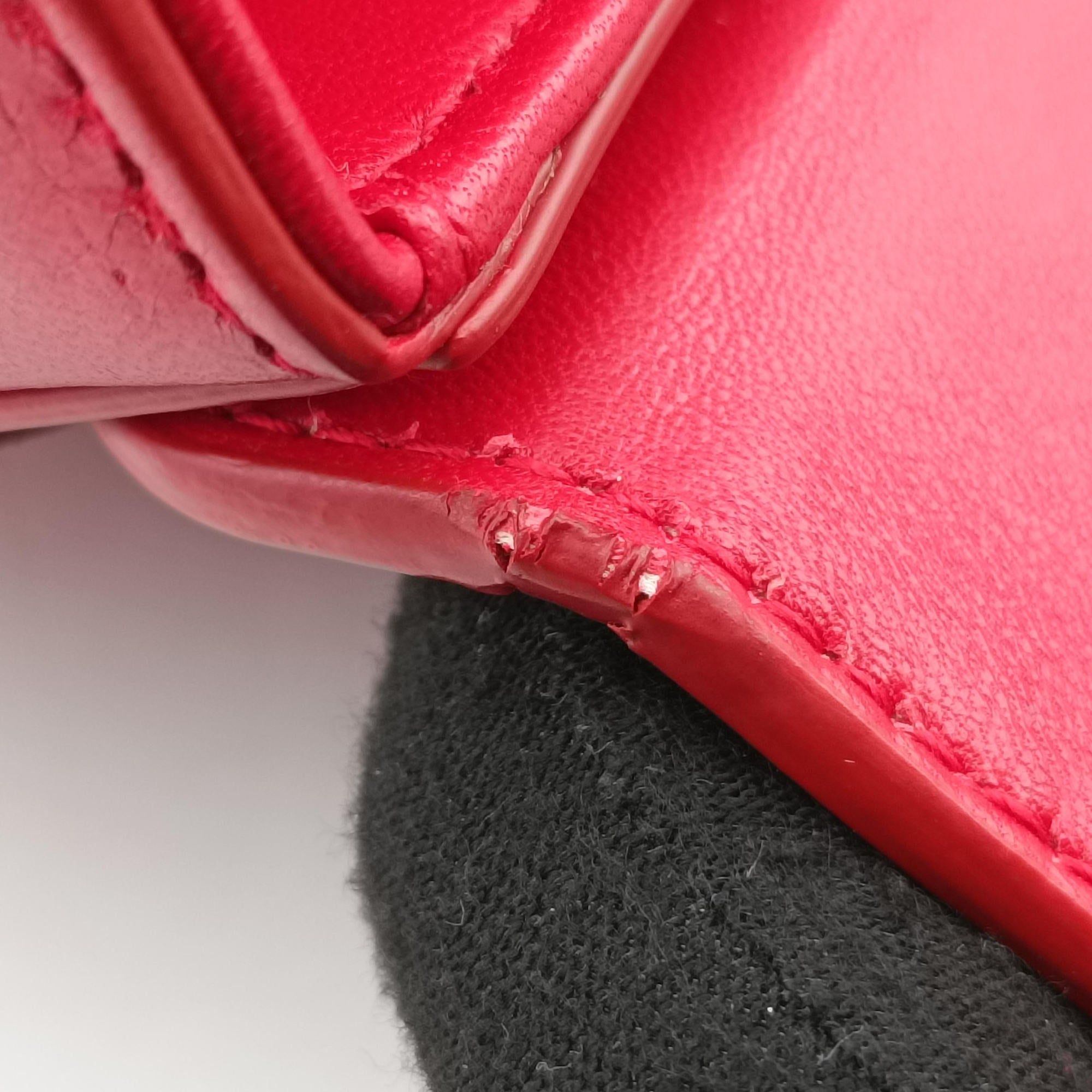 Secondhand Christian Dior 30 MONTAIGNE Red Leather  shoulderbag | stylenewstar
