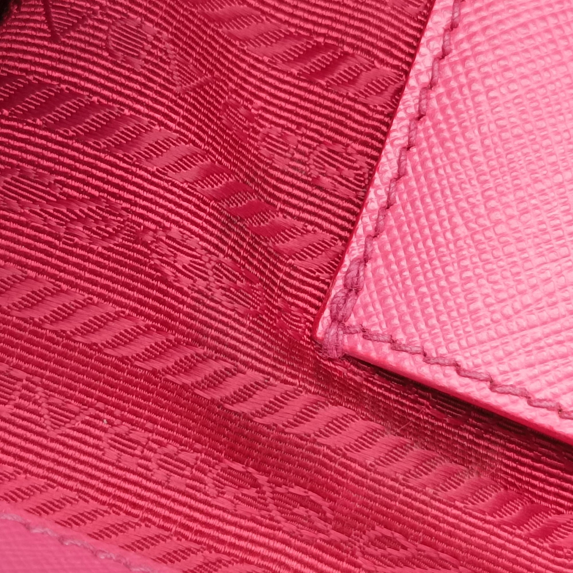 Secondhand Prada Galleria Pink SAFFIANO Leather BN1786 shoulderbag | stylenewstar