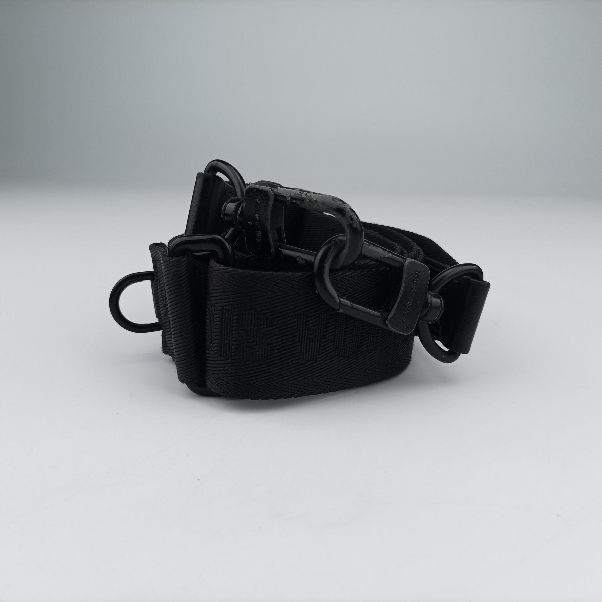 Pre-owned Louis Vuitton Duo Messenger Noir Monogram Shadow M69827 shoulderbag | stylenewstar