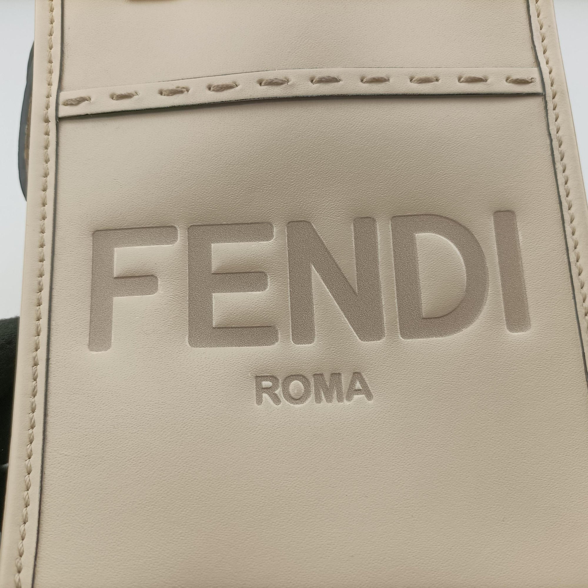 Pre-owned Fendi MINI SUNSHINE SHOPPER Beige Leather 8BS051 shoulderbag | stylenewstar