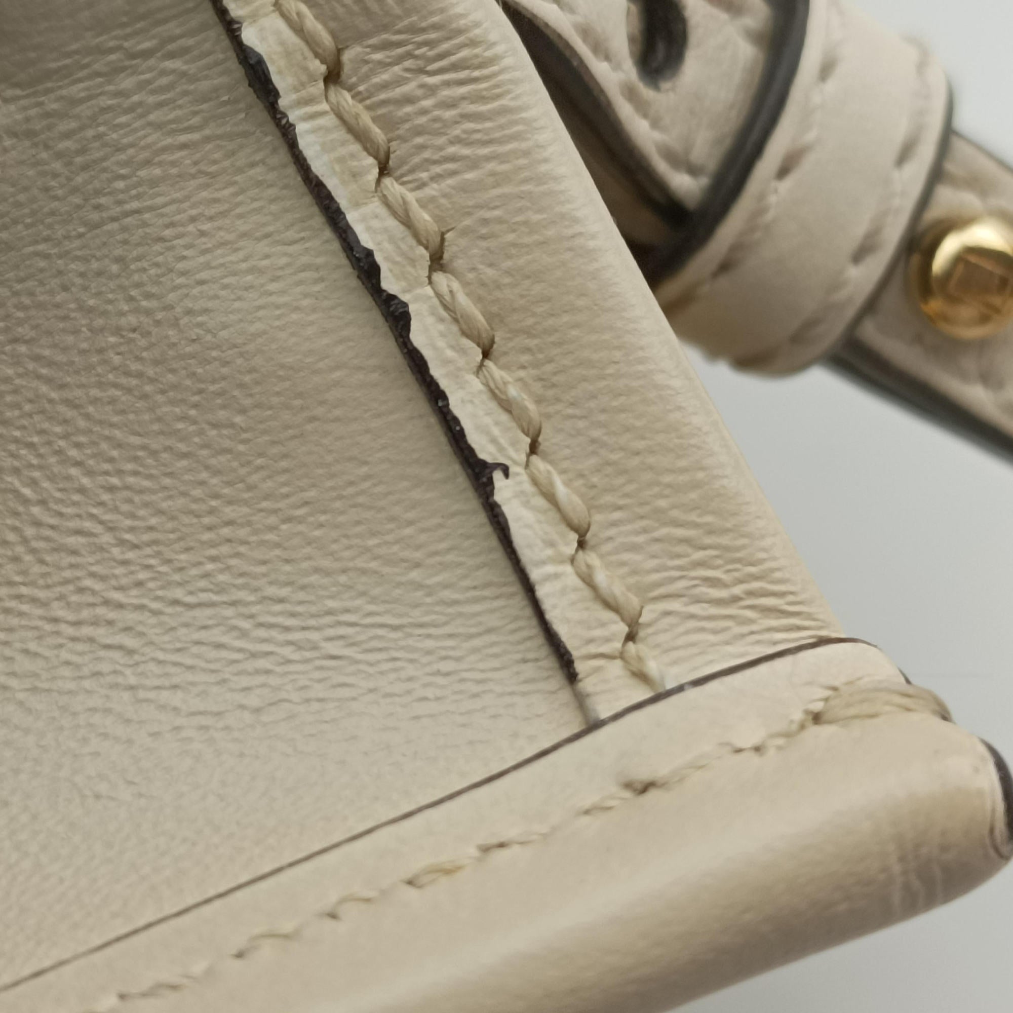 Pre-owned Fendi MINI SUNSHINE SHOPPER Beige Leather 8BS051 shoulderbag | stylenewstar