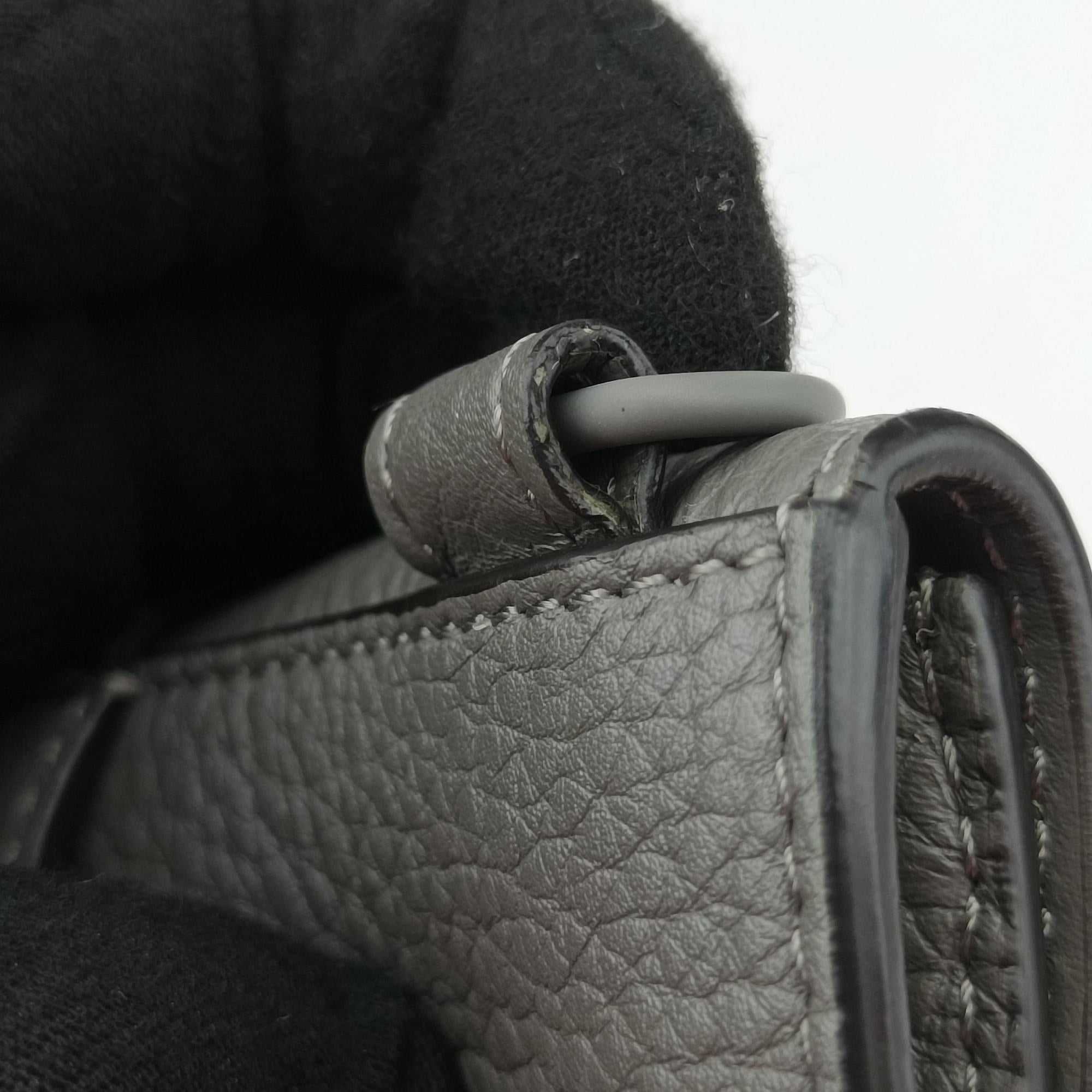 Pre-owned Fendi FF Logo Baguette slim Grey Leather 7M0295 shoulderbag | stylenewstar