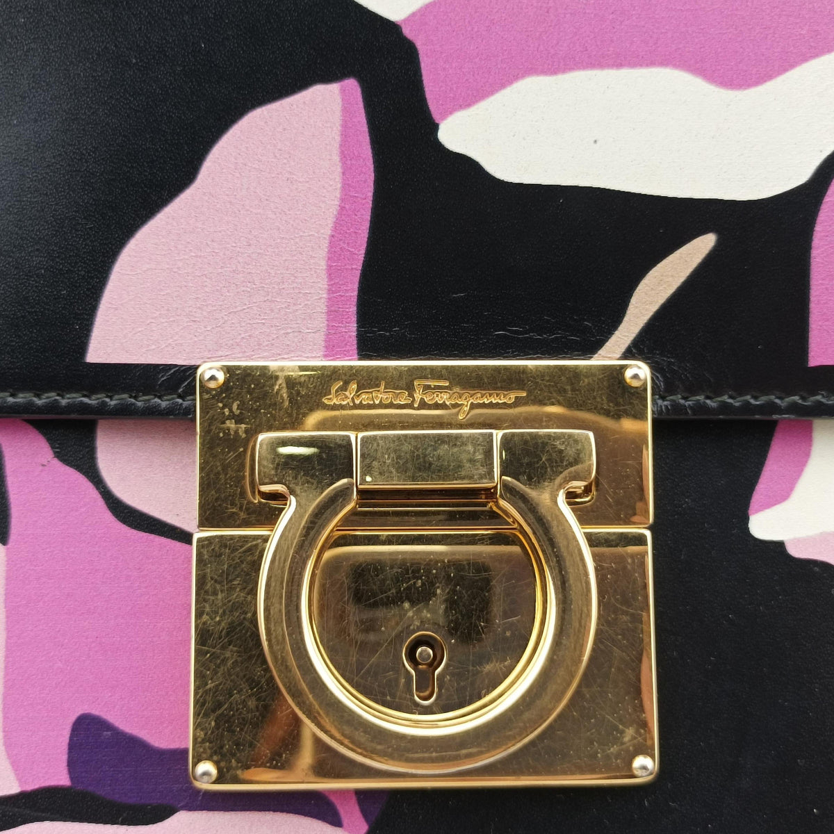 Pre-owned Ferragamo Marisol Floral Print Black x Multicolour Leather  shoulderbag | stylenewstar