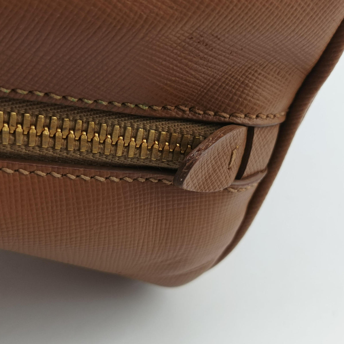 Pre-owned Prada Promenade Brown SAFFIANO patent BN2567 handbag | stylenewstar