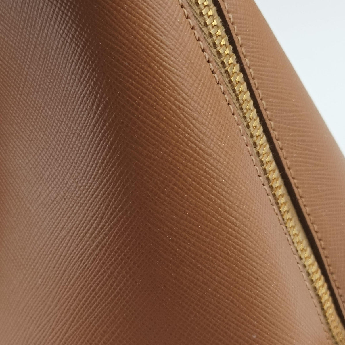 Pre-owned Prada Promenade Brown SAFFIANO patent BN2567 handbag | stylenewstar