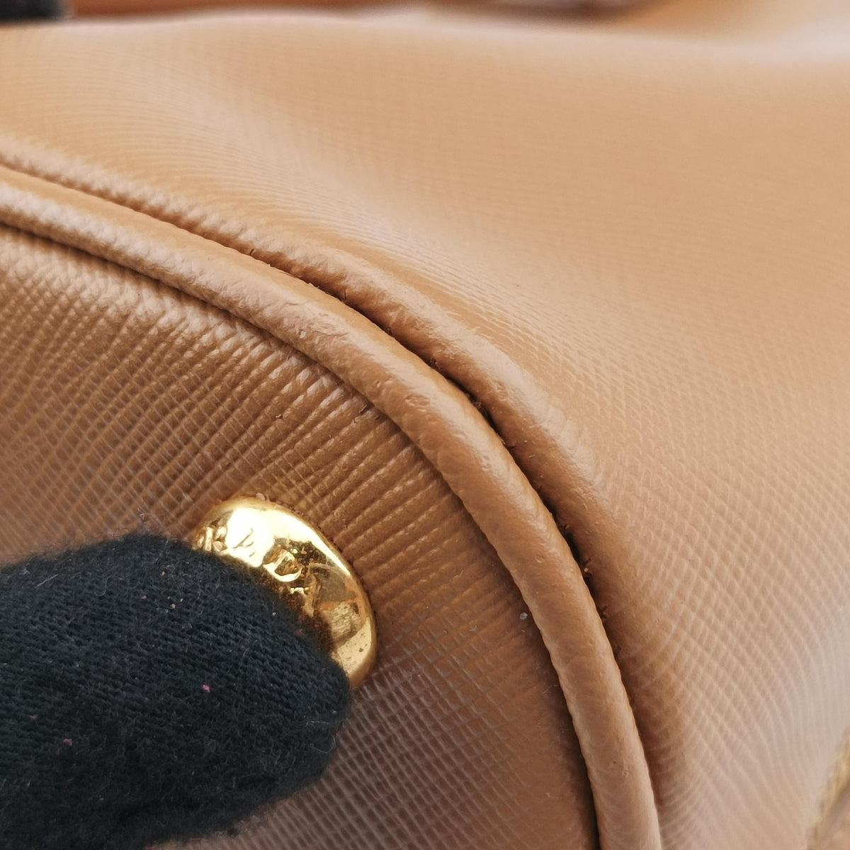 Pre-owned Prada Promenade Brown SAFFIANO patent BN2567 handbag | stylenewstar