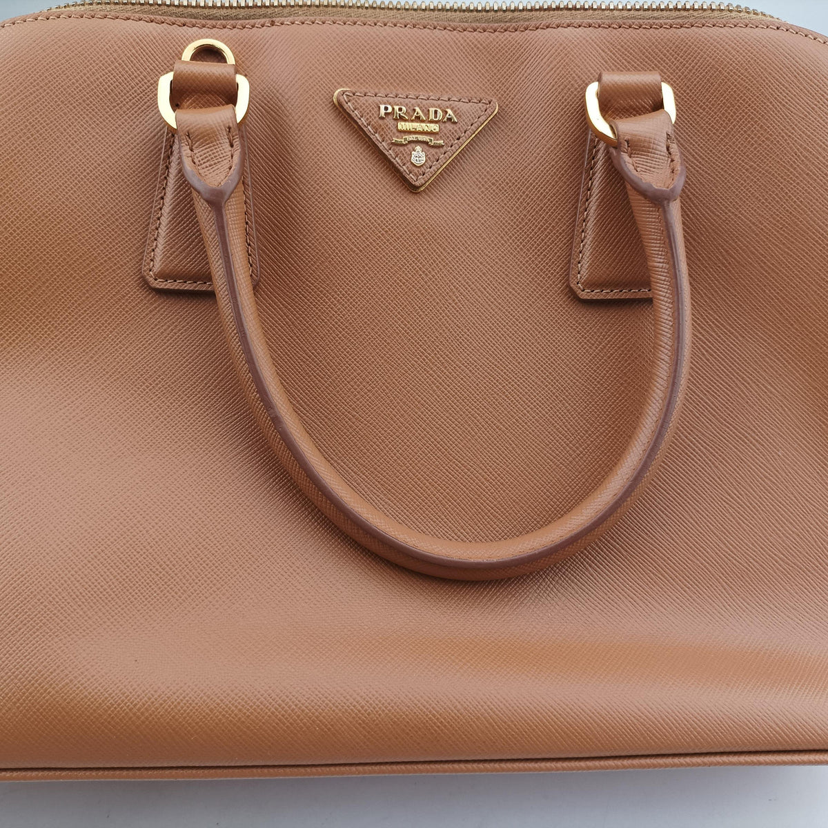 Pre-owned Prada Promenade Brown SAFFIANO patent BN2567 handbag | stylenewstar