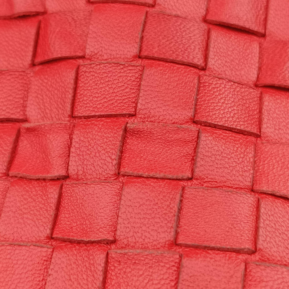 Pre-owned Bottega Veneta Intrecciato Red lambskin  handbag | stylenewstar