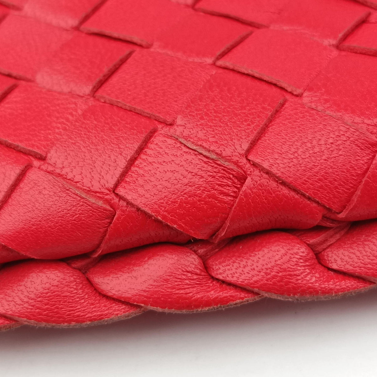 Pre-owned Bottega Veneta Intrecciato Red lambskin  handbag | stylenewstar