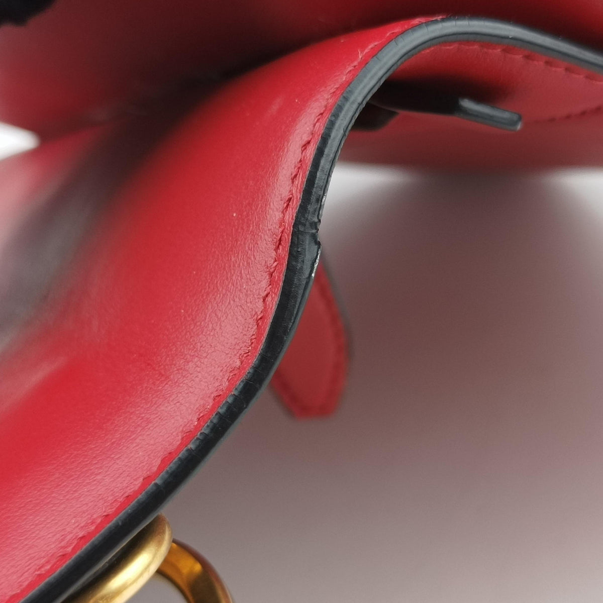Pre-owned Prada Cahier Red×Black Leather 1BA070 handbag | stylenewstar