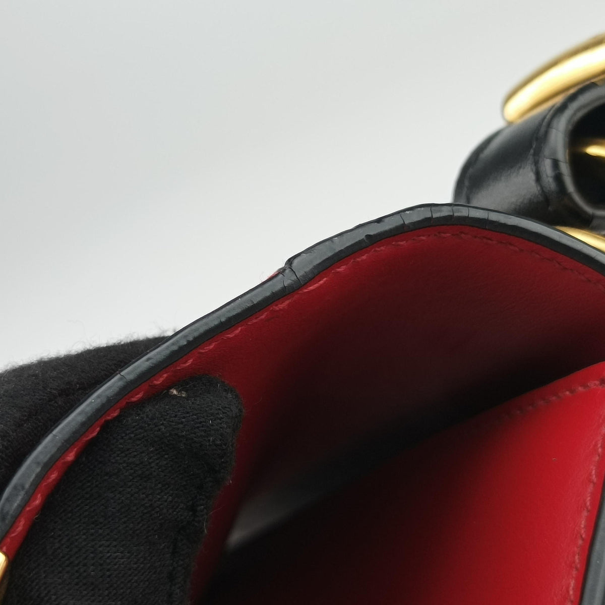 Pre-owned Prada Cahier Red×Black Leather 1BA070 handbag | stylenewstar